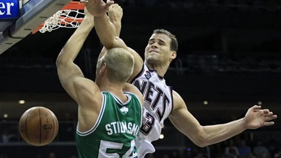 Celtics vencen a Nets y alcanzan la cima