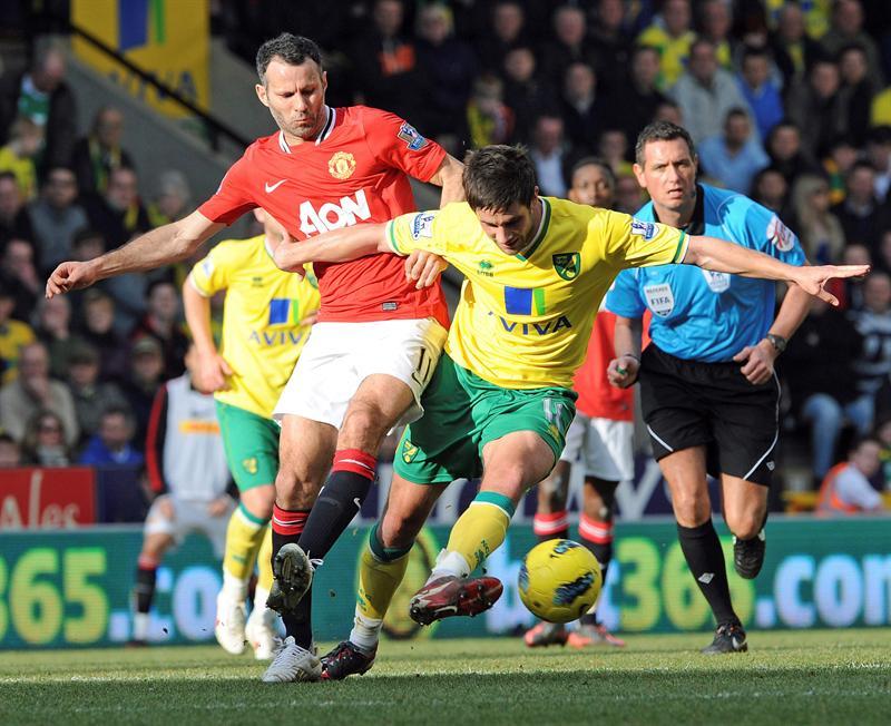 Giggs sumó su partido 900 como titular de los 'Red Devils'. FOTO: EFE
