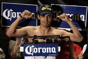 Terrible se 'calienta' en conferencia de prensa