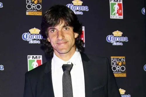 Vilar admite que para la afición, los árbitros ayudan a equipos grandes