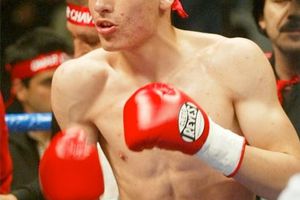 Omar Chávez derrotó en nueve asaltos a Emilio Julio