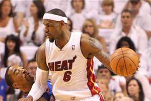 De la mano de LeBron, el Heat saca ventaja de 3-0 en la serie sobre los Knicks