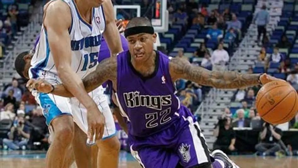 Nájera y Ayón, siguiendo caminos opuestos en la NBA