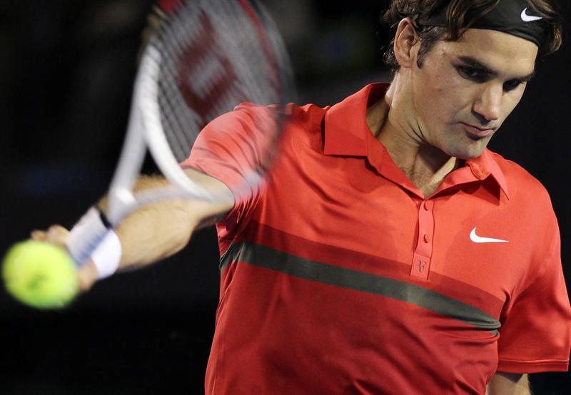 Luego de vencer al ruso, Roger Federer avanza a la segunda ronda. FOTO: EFE