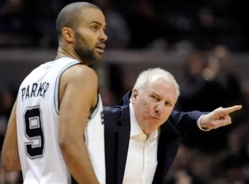 Parker le da la victoria a San Antonio 101-95 sobre Golden State