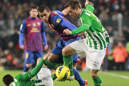 Barcelona reacciona y golea al Betis 4-2