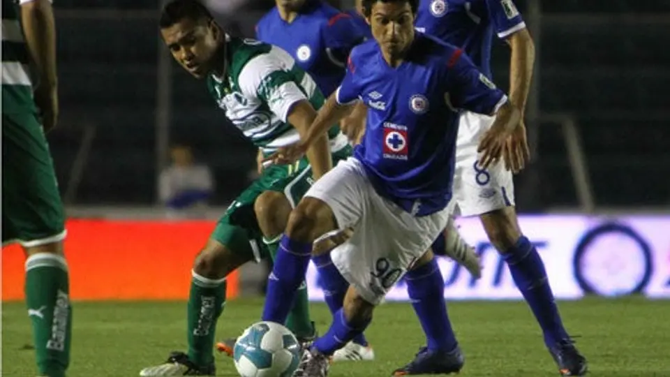Marco Angulo, feliz por su debut en Primera con Cruz Azul