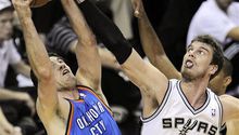 Pegan primero los Spurs
