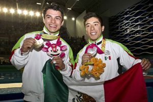 Castillo, Sánchez e Islas inician preparación