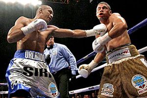 Orlando Salido retuvo su título Pluma del OMB