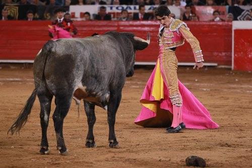 Joselito Adame se llevó la ovación del público en la corrida 17 de la temporada (FOTO: RICARDO FLORES)