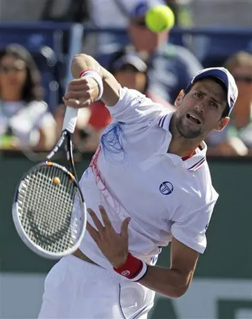 Djokovic avanza en Indian Wells
