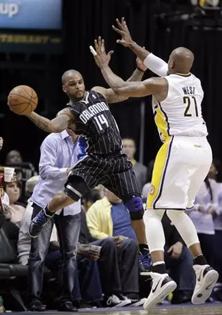 Magic vence a Pacers sin Howard