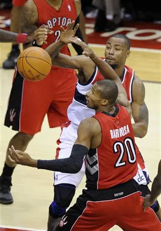 Wizards por fin ganaron; 93- 78 a Raptors