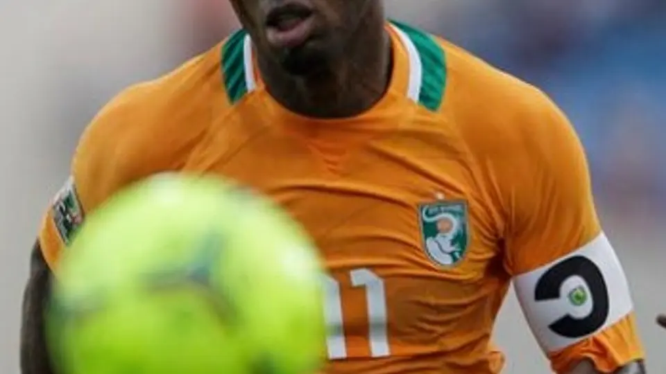Drogba da la victoria a Costa de Marfil en Copa Africana