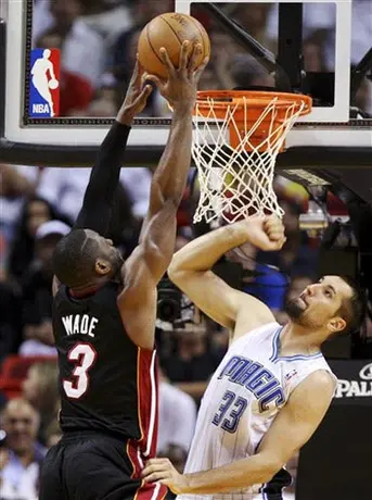 Heat se impone al Magic en casa