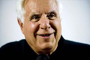 Dueño de Oakland impulsa la mudanza del equipo