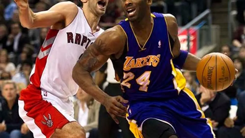 Bryant salva a Lakers y les da el triunfo sobre Toronto
