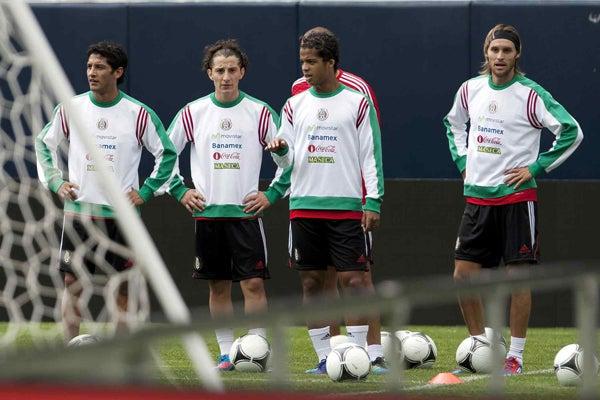 Andrés Guardado estuvo presente en el entrenamiento l MEXSPORT