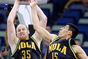 Ayón consiguió su primer doble-doble en triunfo de Hornets