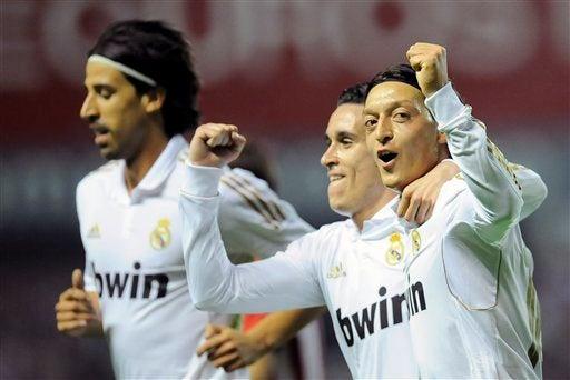 El Madrid festejó el gol de Mezut Özil al minuto 20 | AP