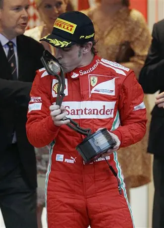 Fernando Alonso contento por el liderato en el Mundial de Pilotos