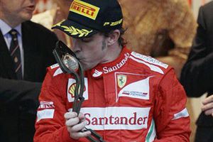 Fernando Alonso contento por el liderato en el Mundial de Pilotos