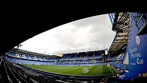 Chelsea busca dejar Stamford Bridge