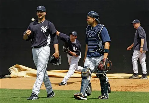 Pettitte lanzará en campos de entrenamiento extendidos