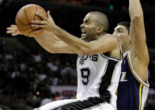 Spurs derrota 114-83 al Jazz y pone la serie 2-0