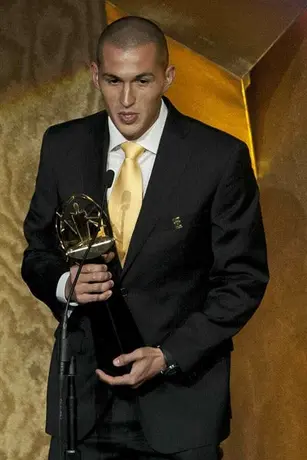 Olvida Torres Nilo el nombre del auxiliar del Tuca