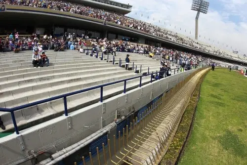 El Olímpico Universitario tuvo su primer partido sin mallas