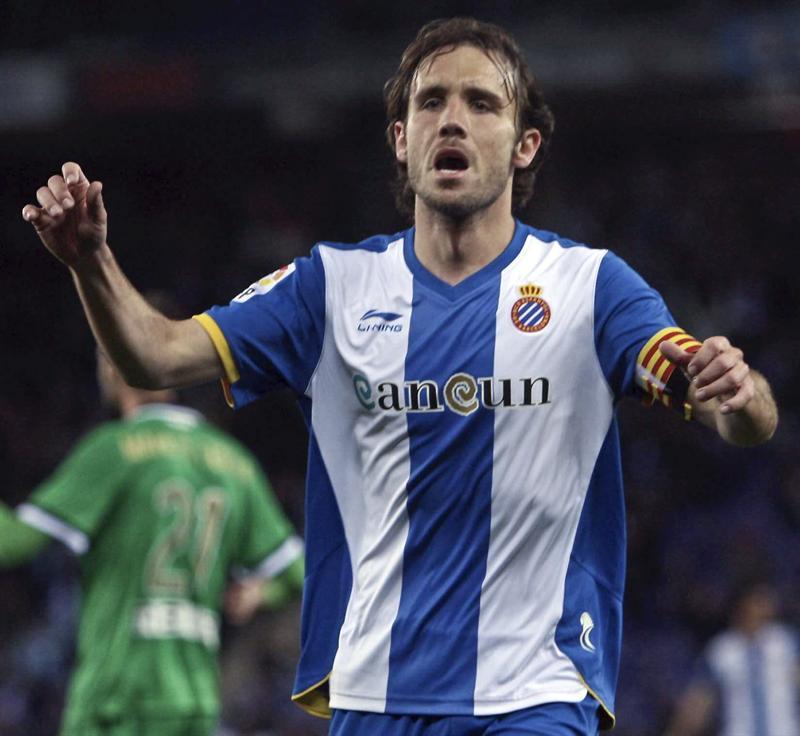 Verdú celebró su gol al minuto 26'. FOTO: EFE