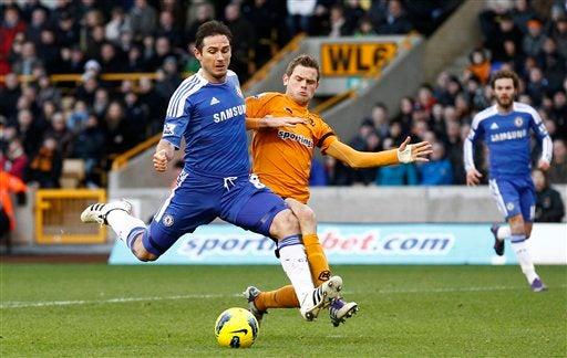 Los errores de los visitantes fueron aprovechados por el Chelsea. FOTO: AP