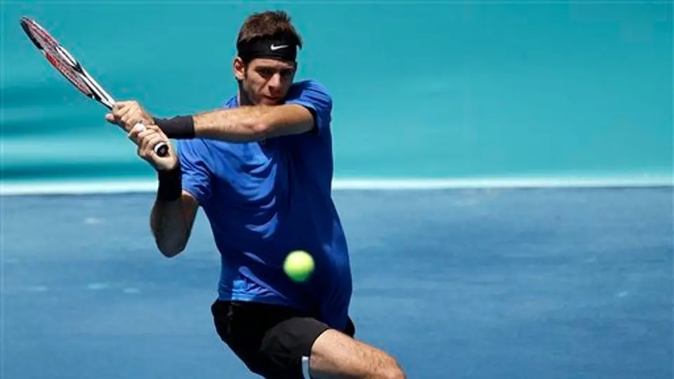 Federer y Del Potro avanzan en el Masters de Roma