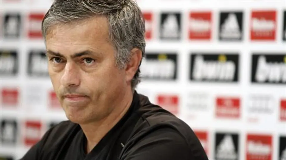 En los momentos malos no me quedo llorando en casa: Mourinho