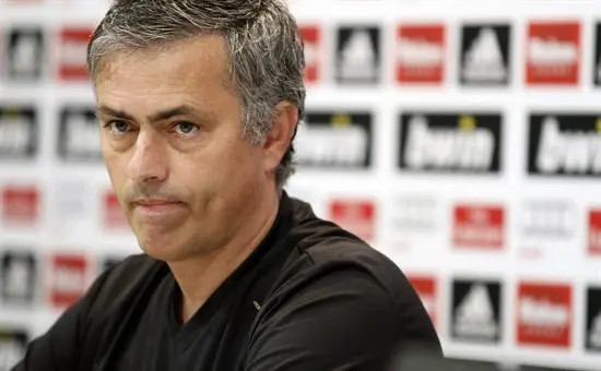 En los momentos malos no me quedo llorando en casa: Mourinho