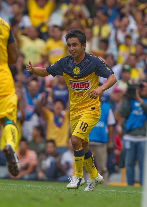 Hobbit marcó el primero para el América. FOTO: MEXSPORT
