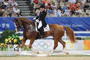 Jinete de 70 años clasifica a Juegos Olímpicos