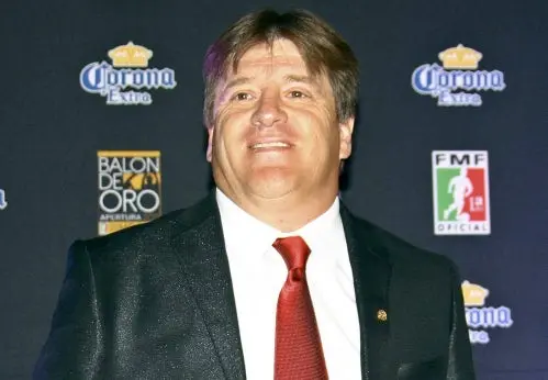 Miguel Herrera espió' a Tigres en el Nemesio Diez