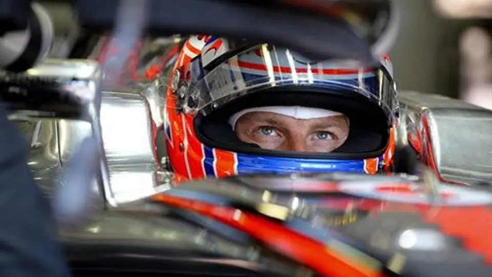 Checo finaliza 15º en P2 en Monte Carlo