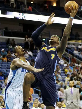 Ayón consigue dos puntos en triunfo de Hornets