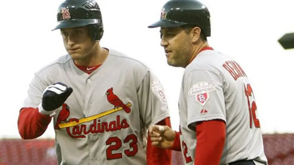 Cardenales repite la dosis a Rojos
