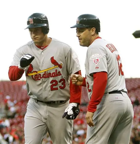 Cardenales repite la dosis a Rojos