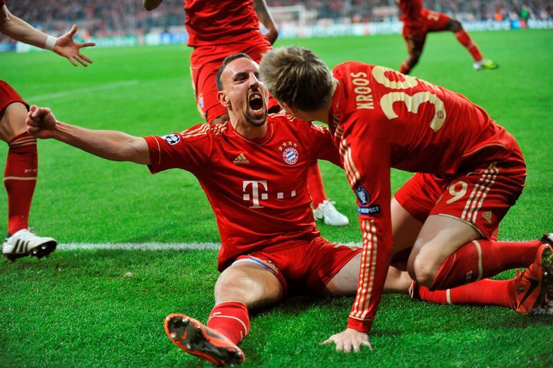 Al minuto 17 Ribery aprovechó un rebote del tiro de esquina. FOTO: EFE