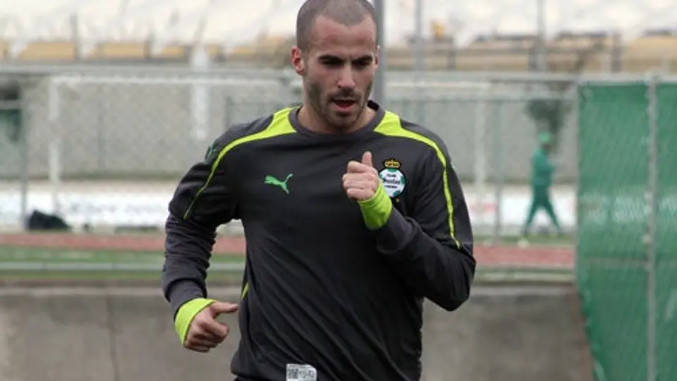 Marc Crosas ya entrena al parejo en Santos