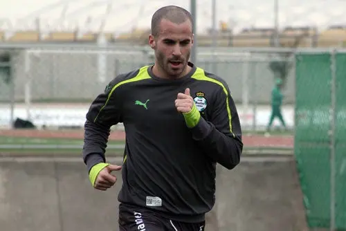 Marc Crosas ya entrena al parejo en Santos