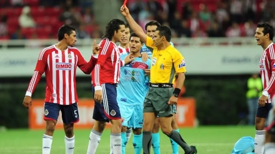 Comisión Disciplinaria recibe inconformidades de Chivas y Atlas