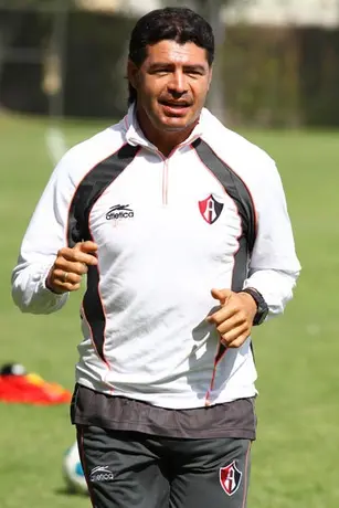 Juan Carlos Chávez sabe que su puesto peligra ante Toluca
