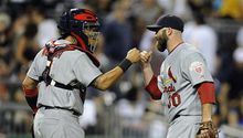 Cardenales superan a Piratas de visita